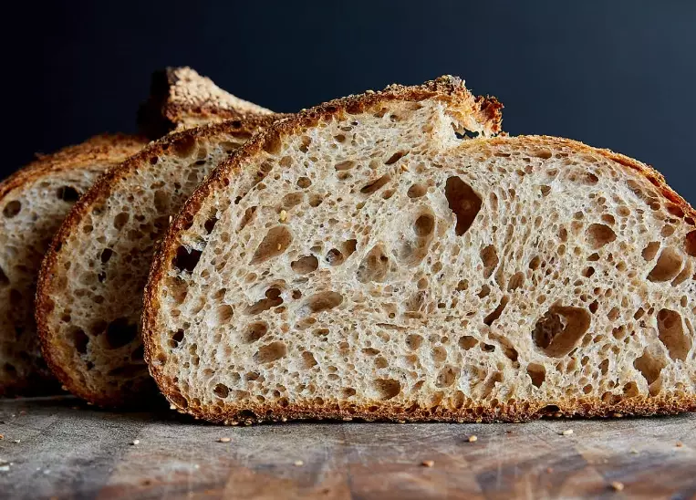 what does sourdough taste like