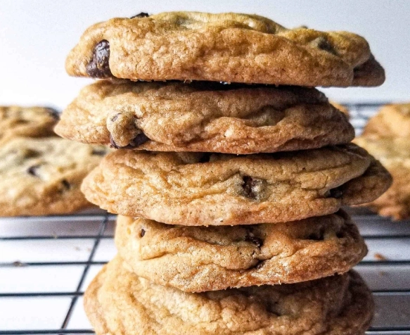 thin and crispy chocolate chip cookies