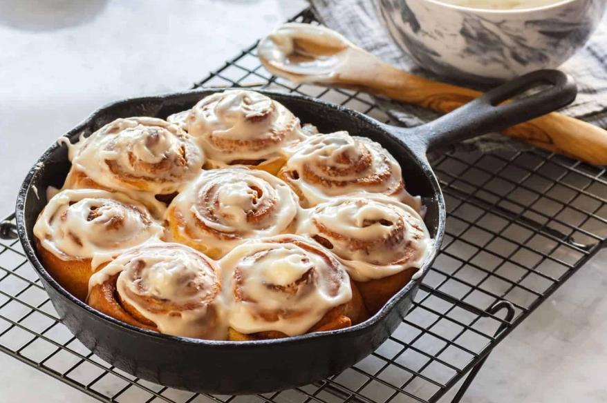simple cinnamon rolls