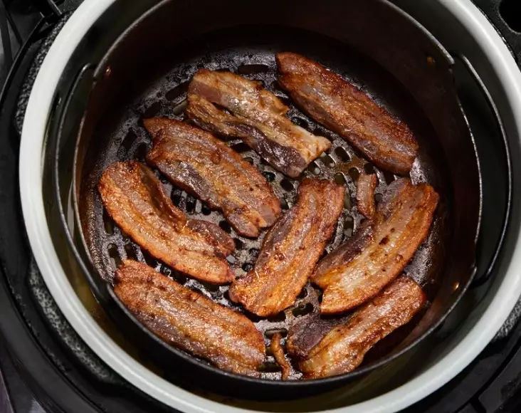 What can you bake with an air fryer?