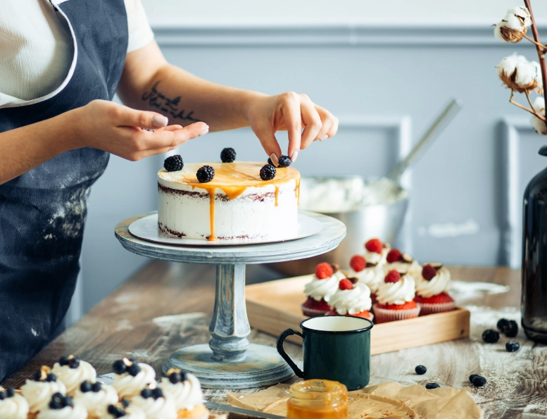 cake decorating without tools