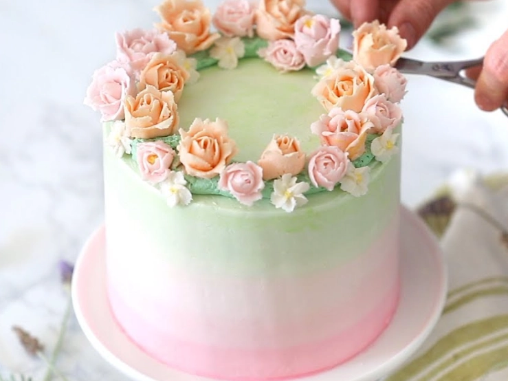 easy cake decoration ideas