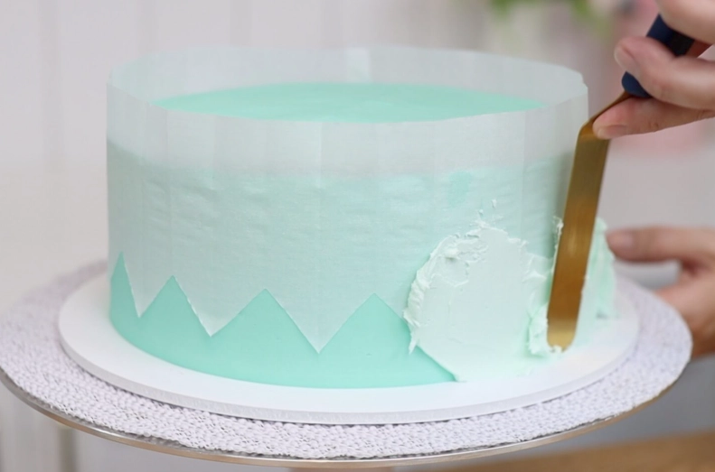 kitchen hacks for cake decorating