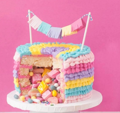 birthday cake decorating for girls