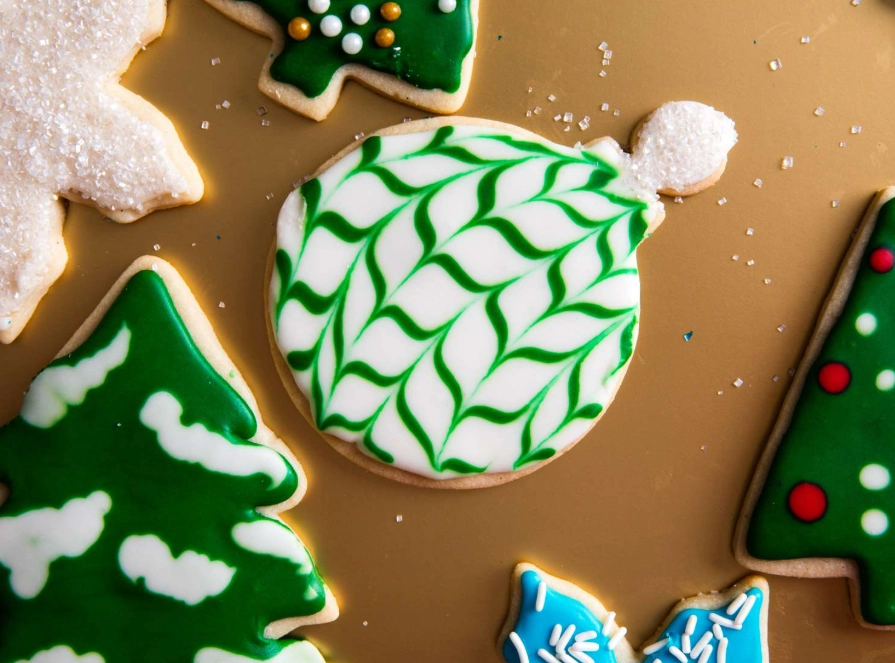 Simple cookie decorating techniques