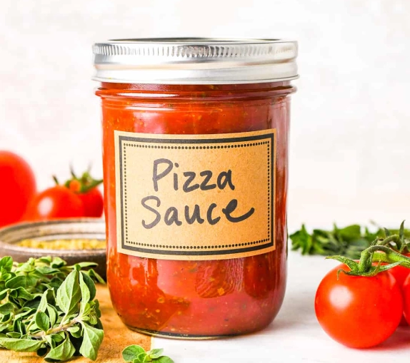 Homemade pizza sauce