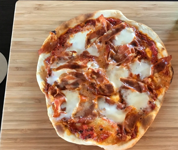 Homemade pizza dough yoghurt