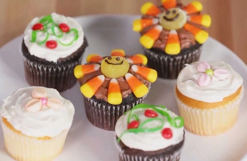 DIY cupcake decorating